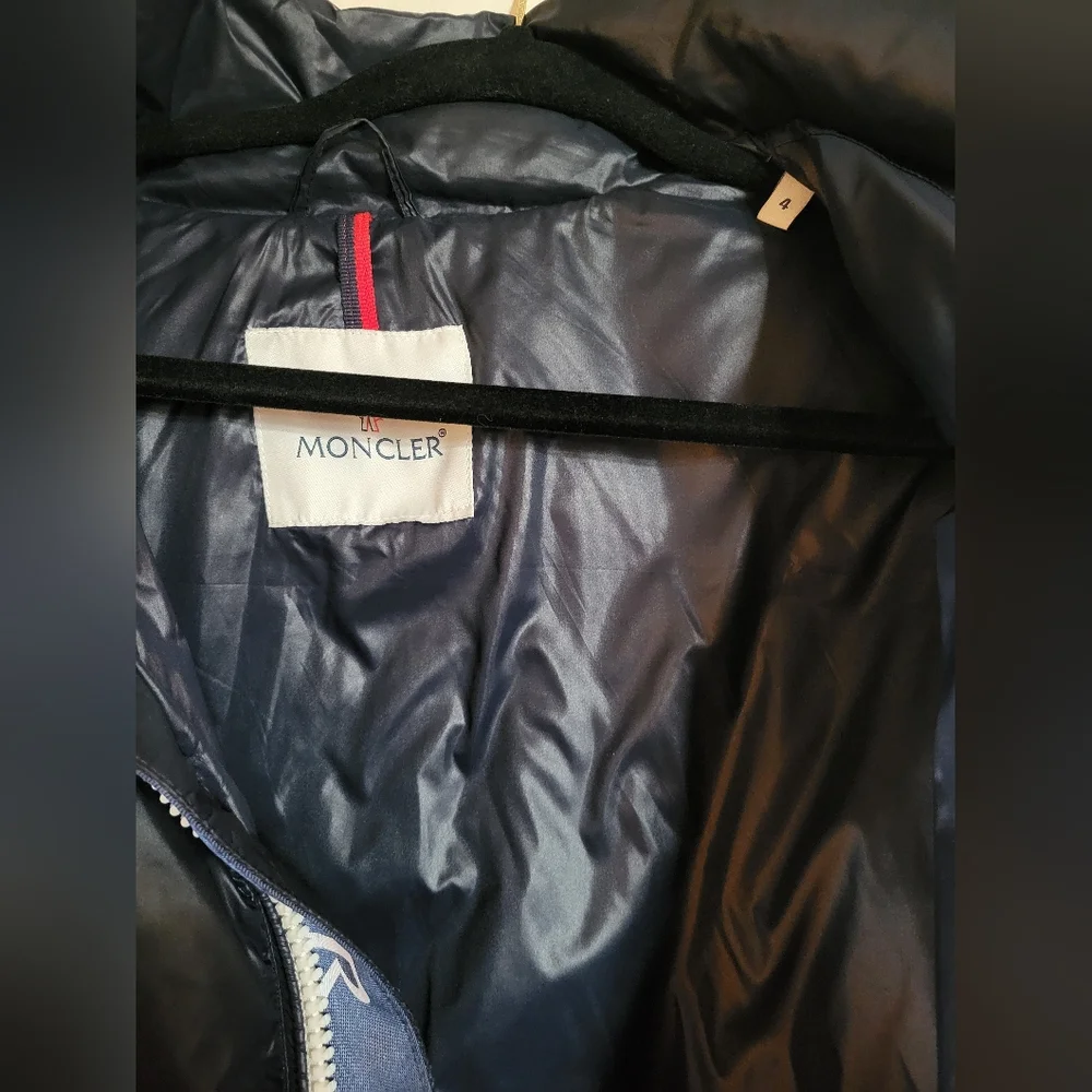 Womens MONCLER Down Coat Size 4 - Picture 12 of 12